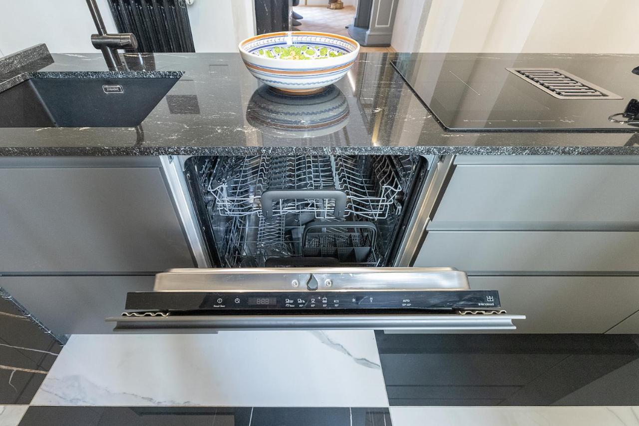 Cavour 83 Prestige House By 360Rentals ฟลอเรนซ์ ภายนอก รูปภาพ